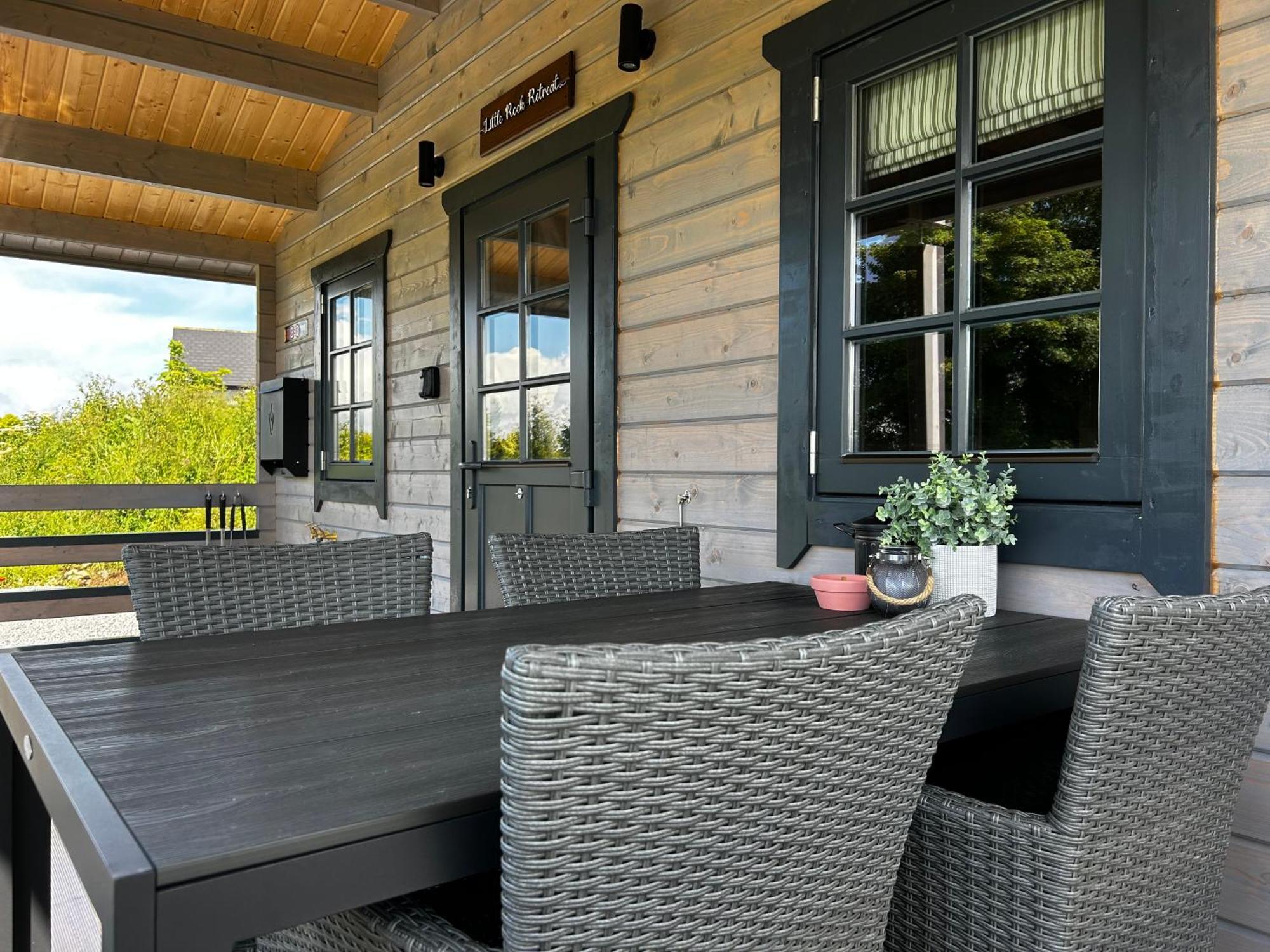 Little Rock Retreat Log Cabin With Hot Tub Castletown Geoghegan Exterior foto