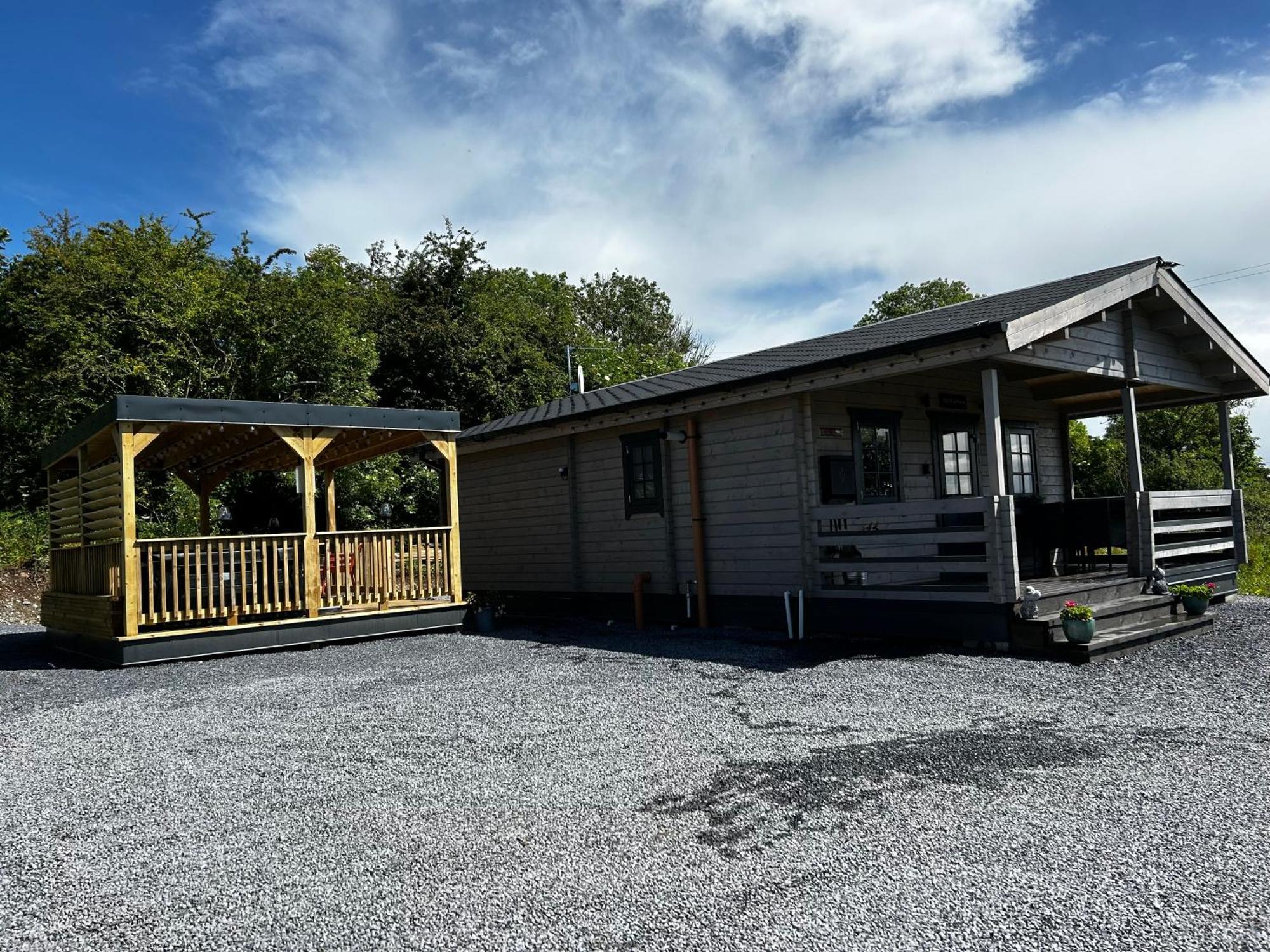 Little Rock Retreat Log Cabin With Hot Tub Castletown Geoghegan Exterior foto