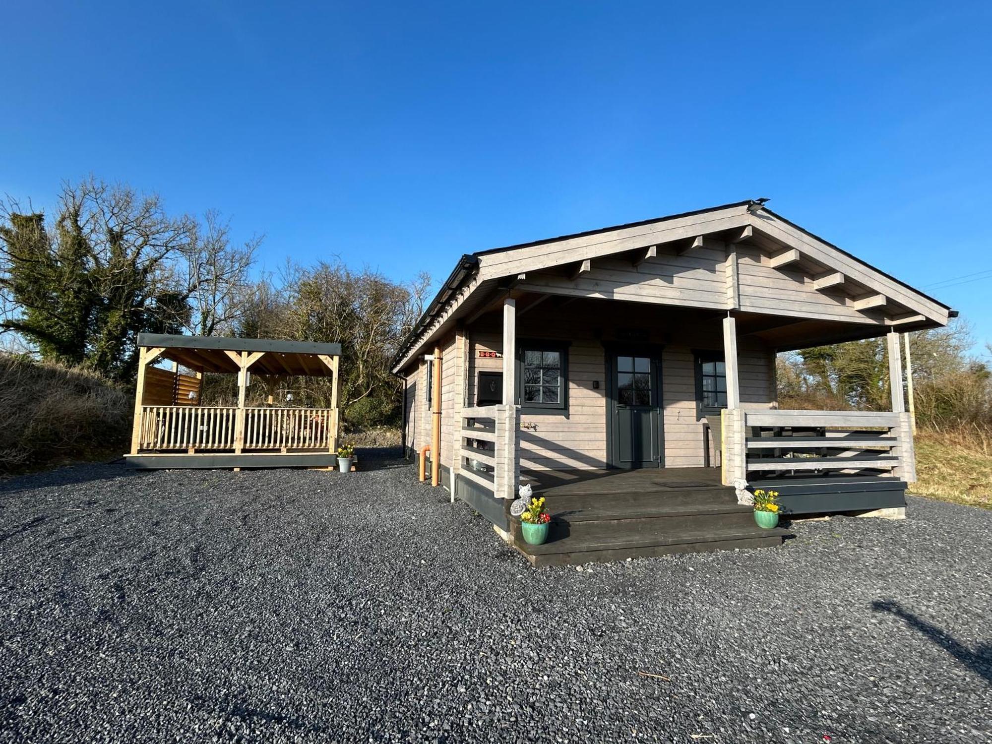 Little Rock Retreat Log Cabin With Hot Tub Castletown Geoghegan Exterior foto